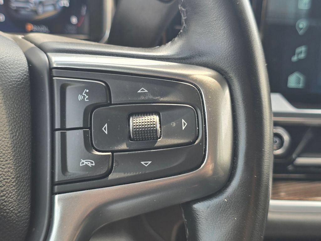 Used 2023 Chevrolet Silverado 1500 LT AWD/4WD image 31