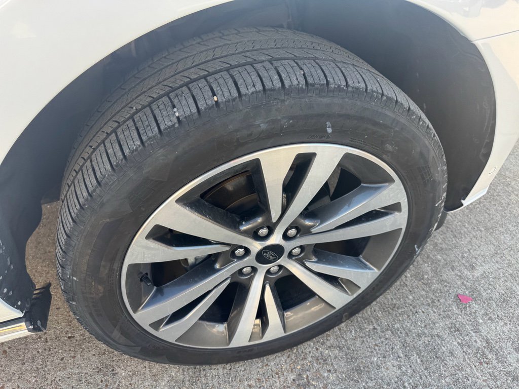 Used 2021 Ford Expedition Platinum image 12