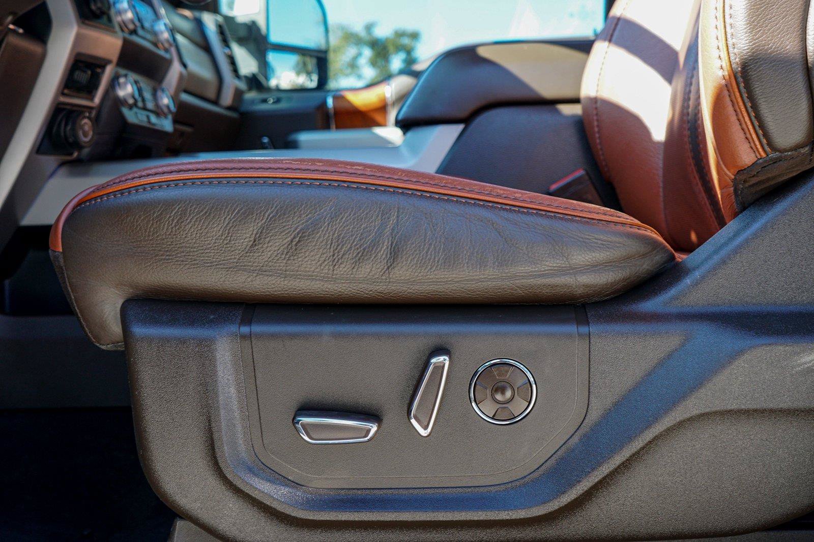 Used 2020 Ford F450 King Ranch w/ King Ranch Ultimate Package AWD/4WD image 19