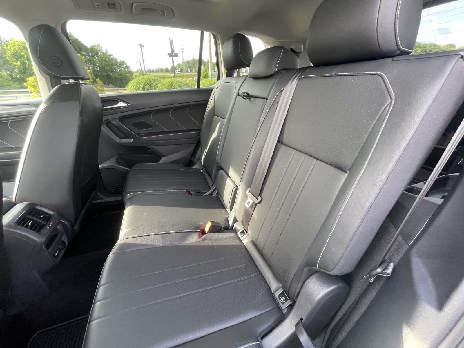 Certified 2023 Volkswagen Tiguan SE w/ Panoramic Sunroof Package FWD image 13