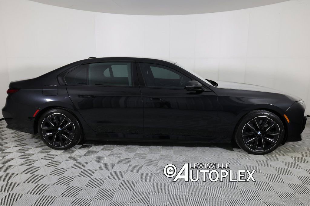 Used 2023 BMW i7 xDrive60 image 4