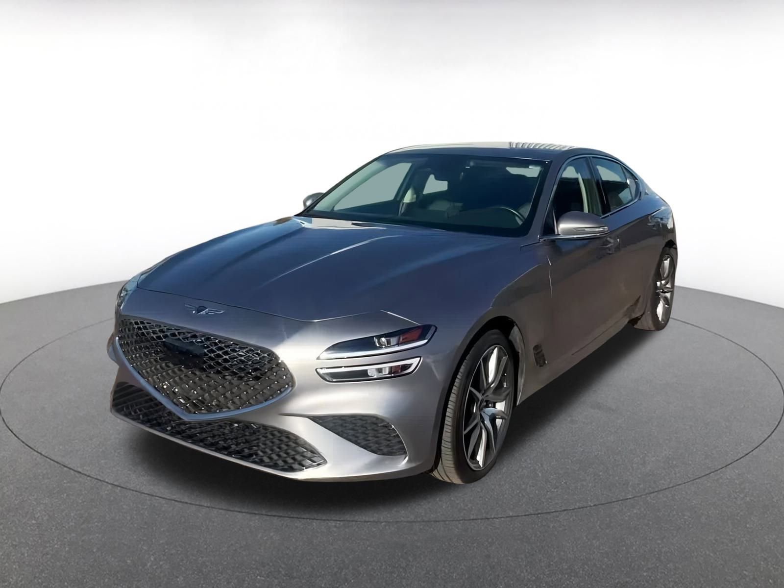 Used 2025 Genesis G70 2.5T image 7