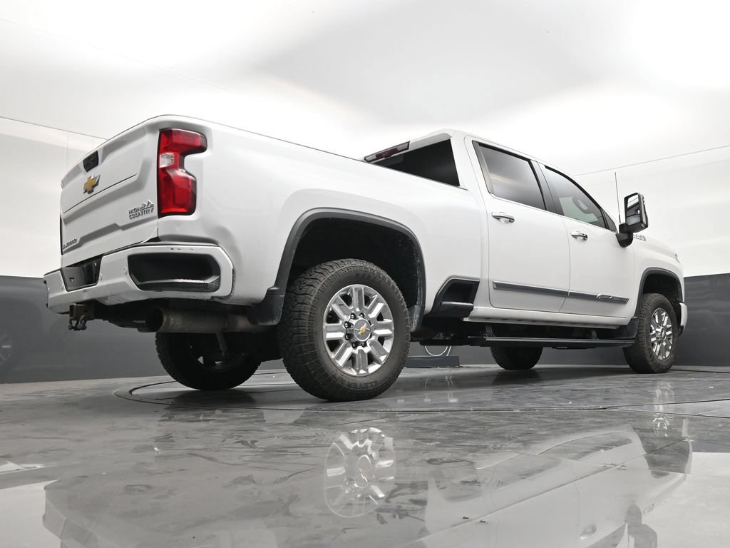 Used 2024 Chevrolet Silverado 3500 High Country w/ High Country Premium Package AWD/4WD image 24