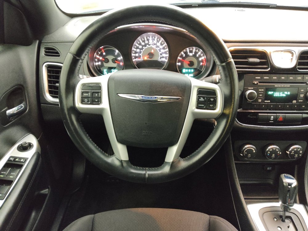 Used 2014 Chrysler 200 Touring image 22