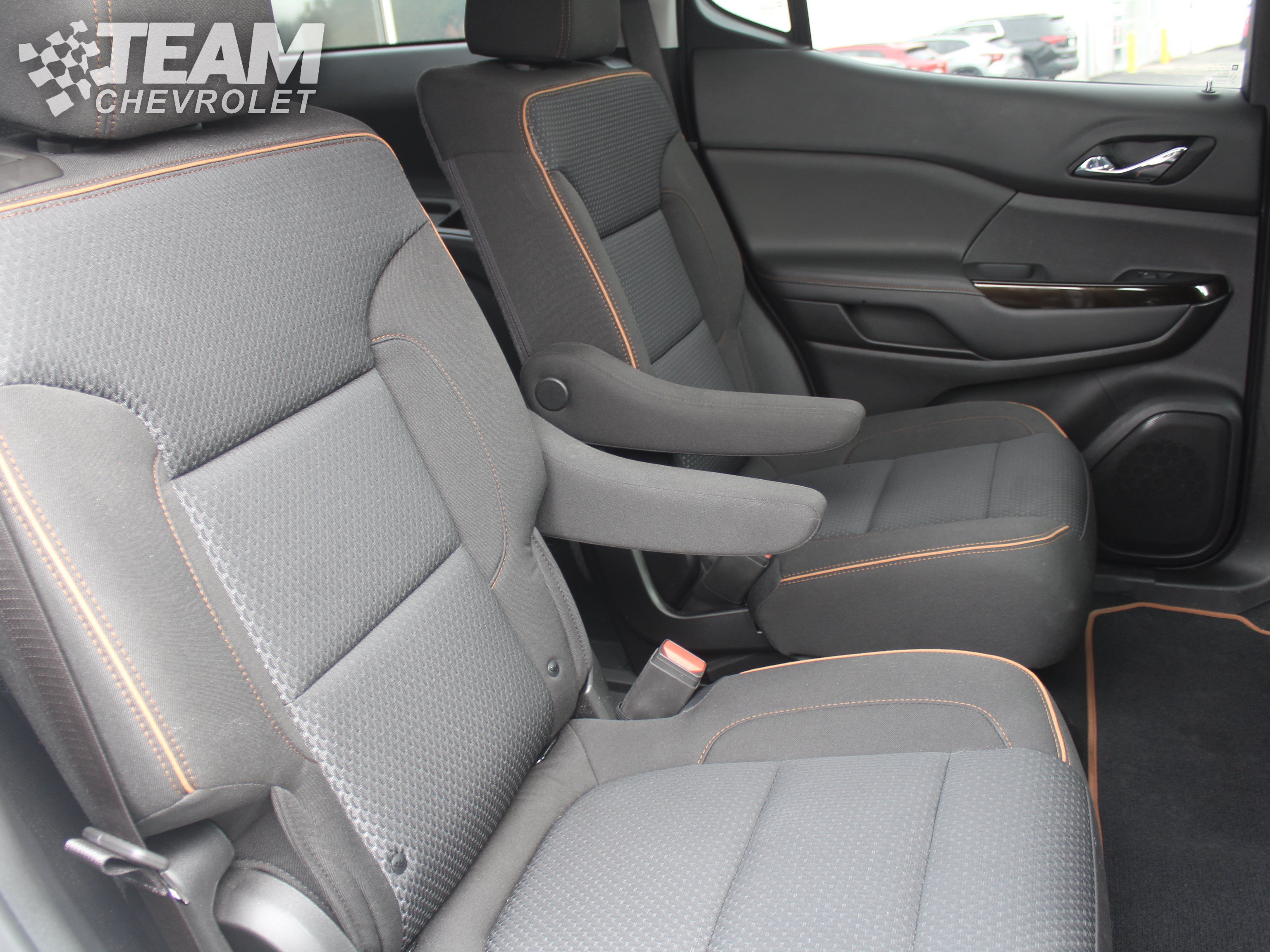 Used 2023 GMC Acadia AT4 AWD/4WD image 26