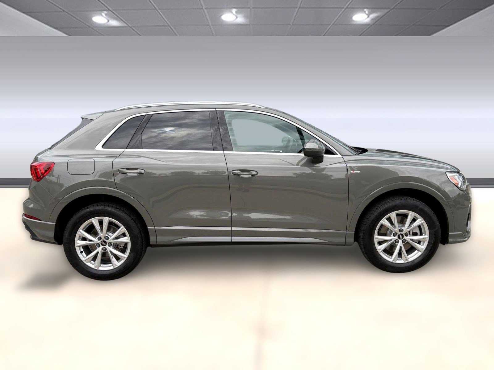 New 2025 Audi Q3 2.0T Premium Plus image 8