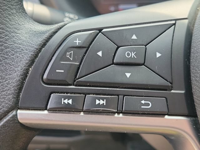 Used 2021 Nissan Kicks SV FWD image 11