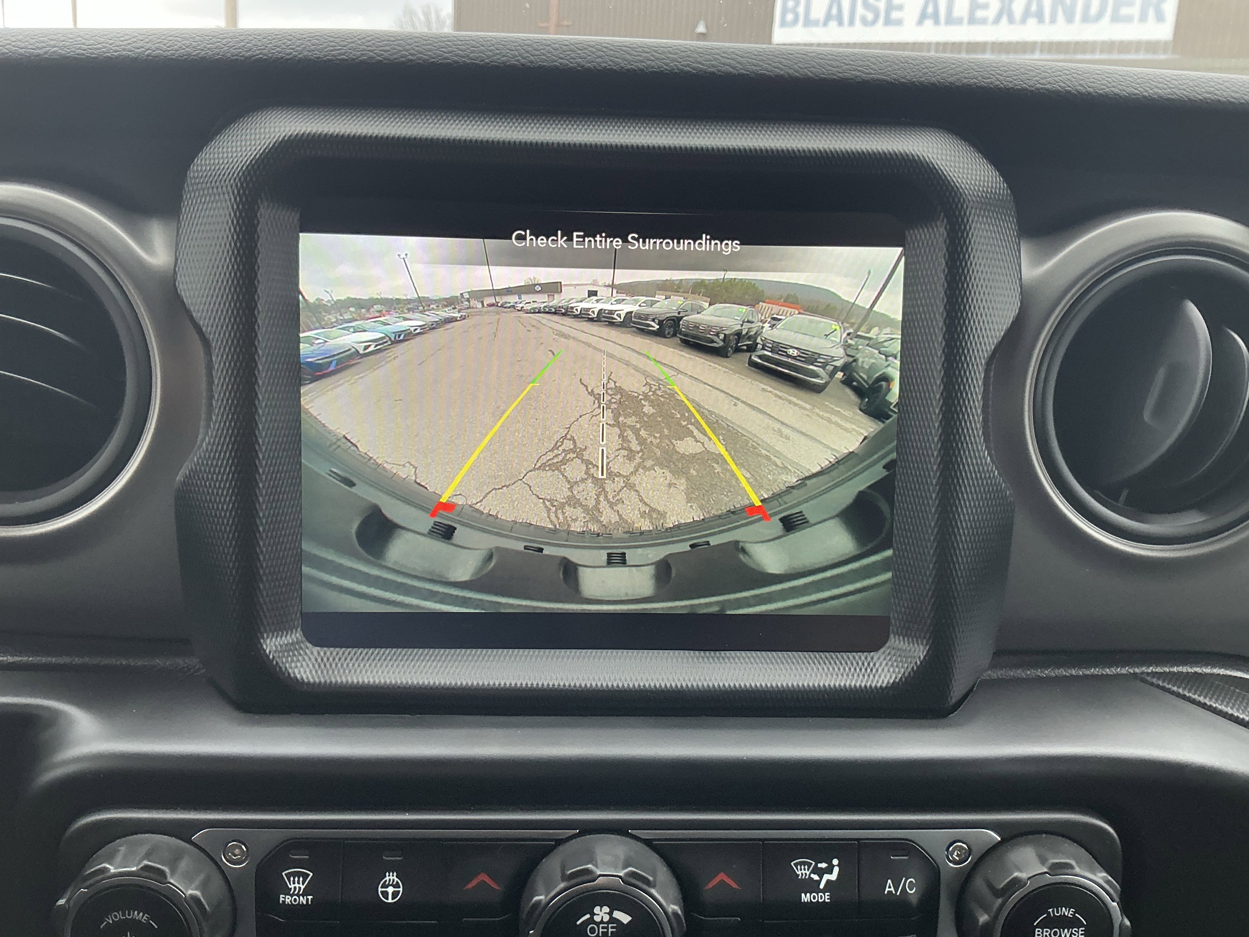 Used 2022 Jeep Wrangler Unlimited Sport w/ Sun And Sound Package image 25