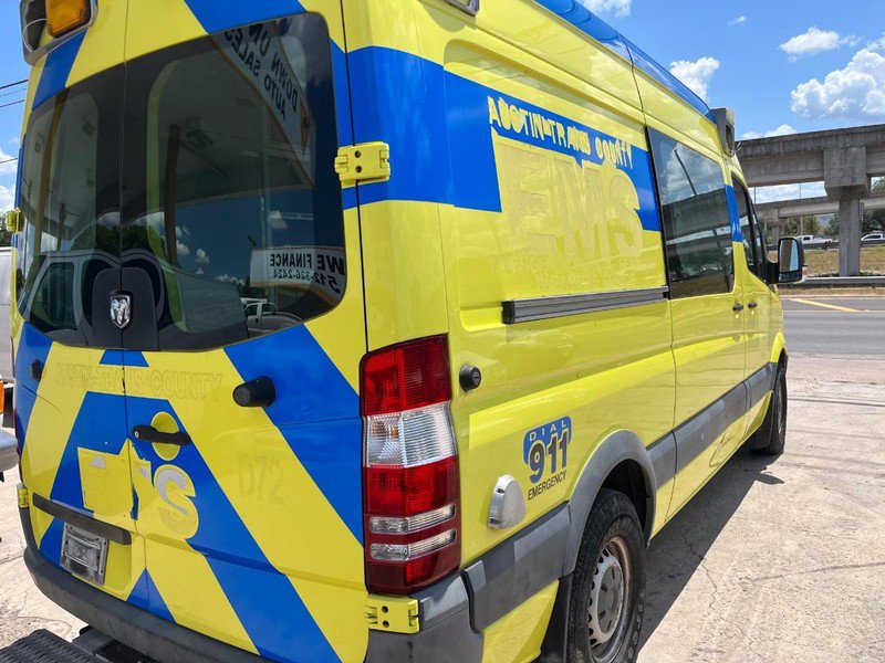 Used 2008 Dodge Sprinter 2500 image 5