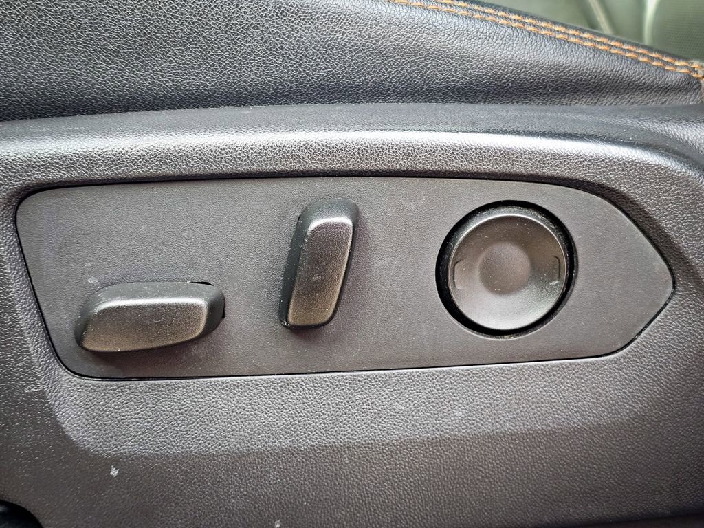 Certified 2024 GMC Sierra 2500 AT4 w/ AT4 Preferred Package image 17