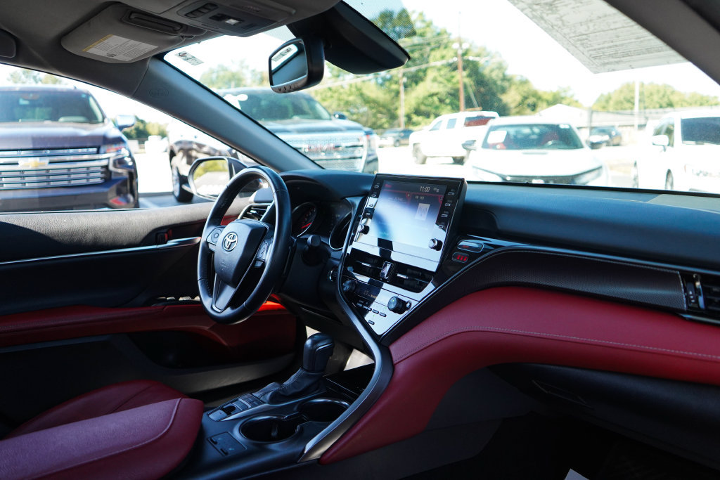 Used 2024 Toyota Camry XSE FWD image 13