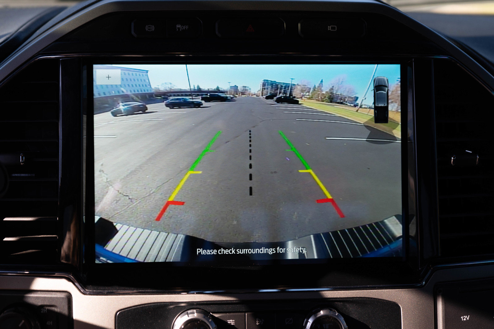 Used 2022 Ford F250 Lariat w/ Black Appearance Pkg image 15