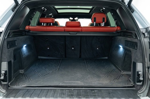 Used 2024 BMW X5 M Competition w/ Executive Package image 27