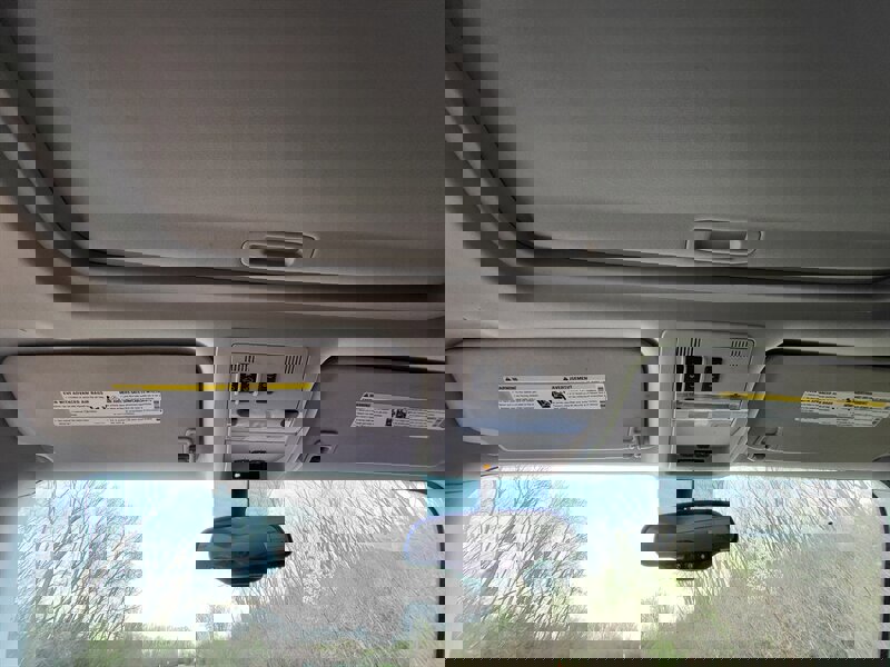 Used 2011 Cadillac Escalade ESV Luxury AWD/4WD image 21