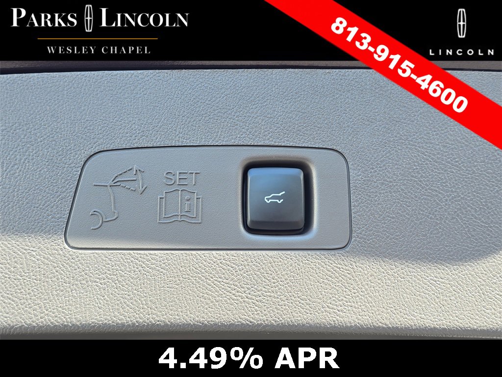 Certified 2023 Lincoln Corsair Reserve image 9