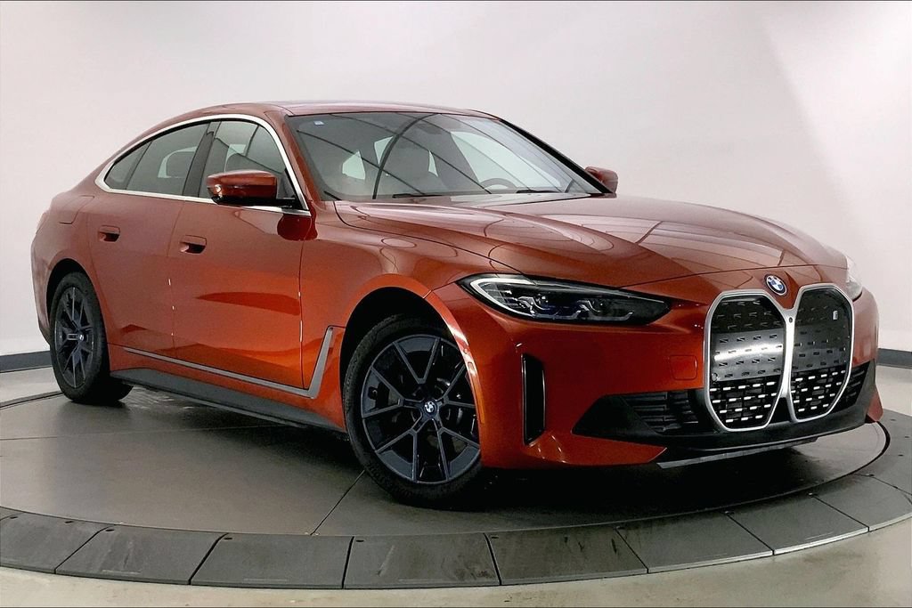 Certified 2023 BMW i4 eDrive35 w/ Premium Package RWD image 31