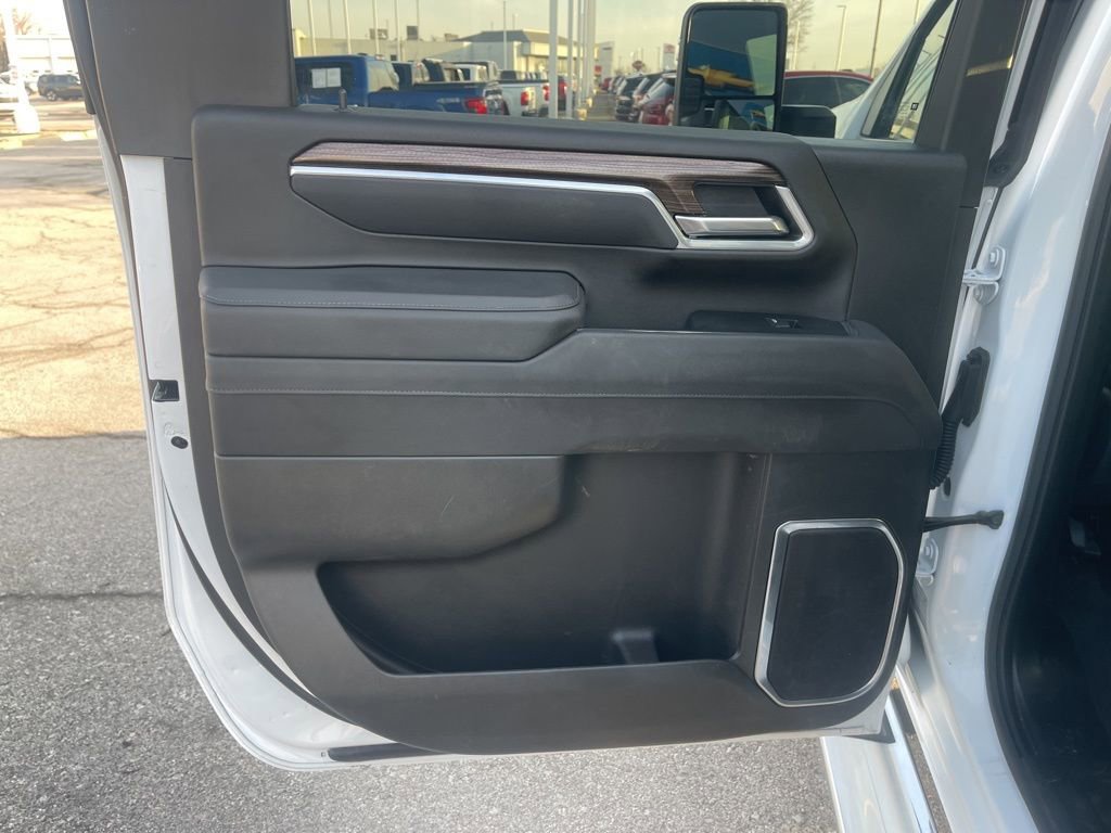 Certified 2025 Chevrolet Silverado 2500 LT w/ Convenience Package image 16