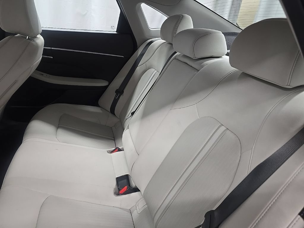 Certified 2025 Hyundai Sonata SEL FWD image 17