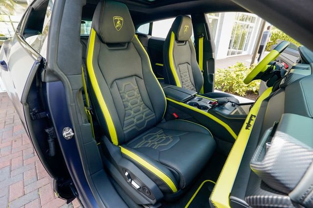 Used 2025 Lamborghini Urus SE image 85