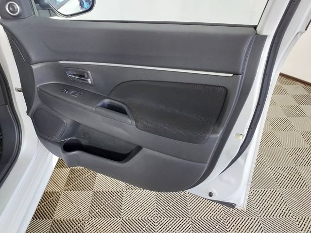 Used 2012 Mitsubishi Outlander Sport SE AWD/4WD image 21