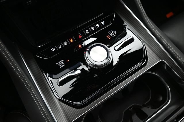 New 2026 Jeep Grand Wagoneer L Summit AWD/4WD image 10
