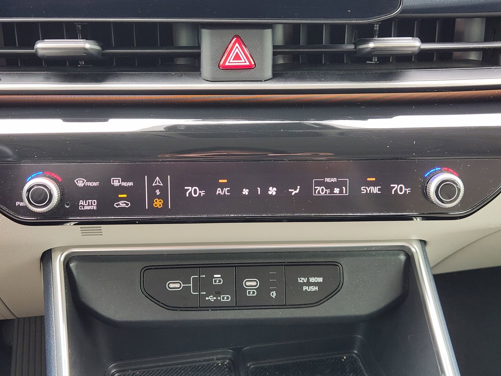 Used 2025 Kia Carnival SX Prestige FWD image 21