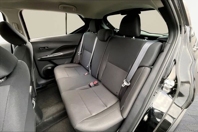 New 2025 Nissan Kicks Play S image 9