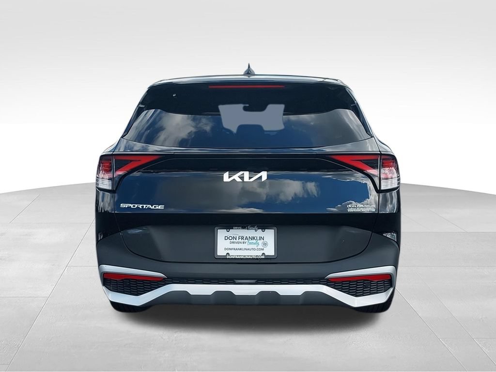 Used 2025 Kia Sportage EX FWD image 4