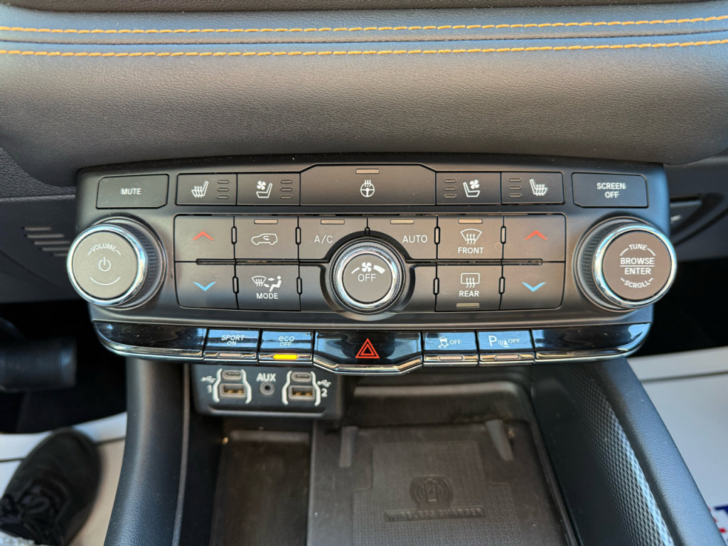 Used 2022 Dodge Durango R/T w/ Quick Order Package 22F image 29