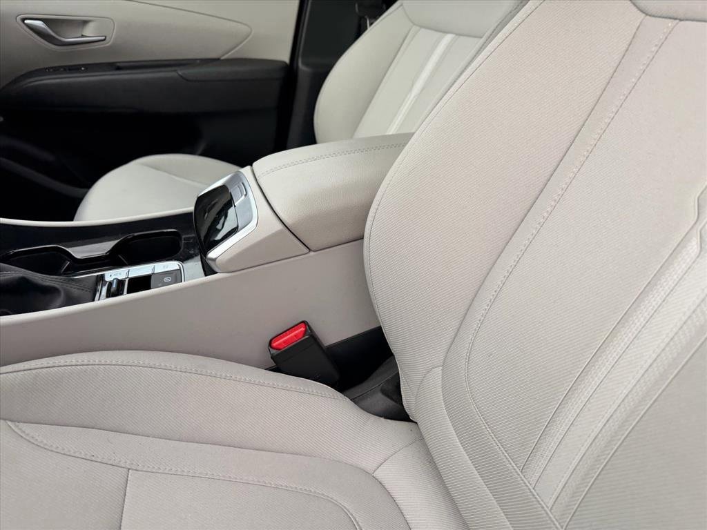 New 2025 Hyundai Tucson SEL image 9