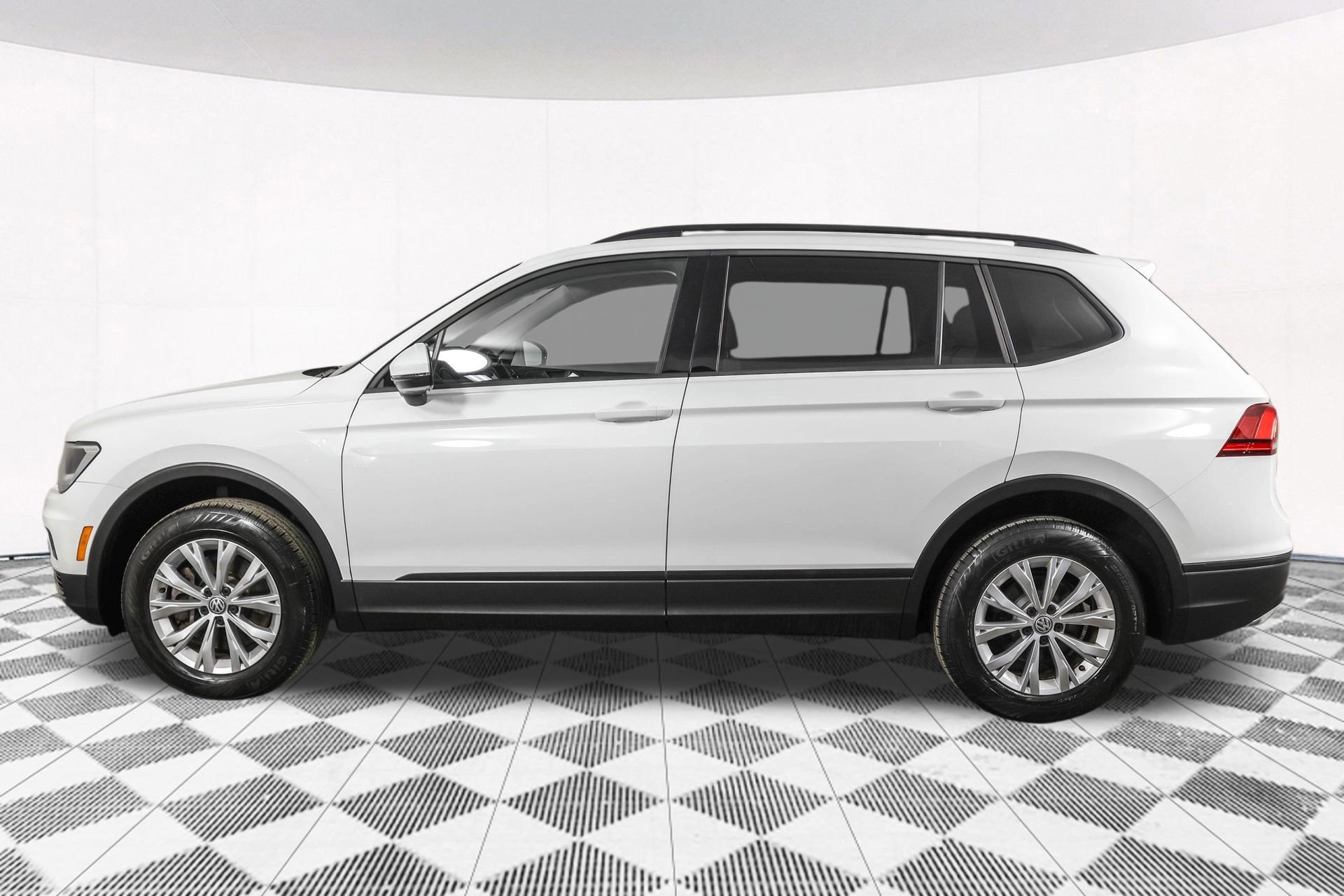 Used 2019 Volkswagen Tiguan S w/ Driver Assistance Package image 19