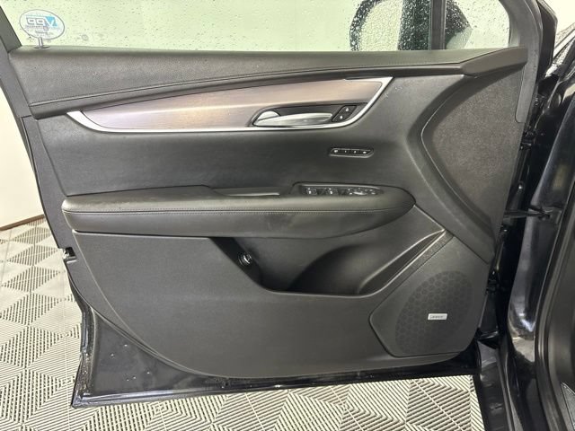 Used 2017 Cadillac XT5 Luxury AWD/4WD image 14