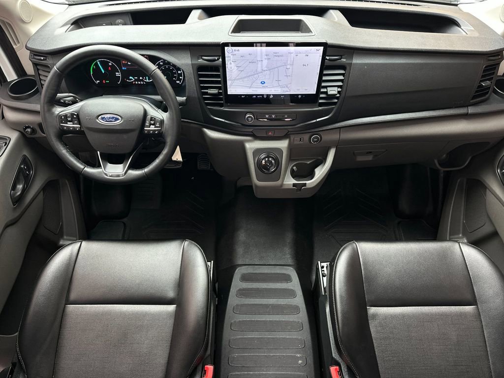 Used 2023 Ford E-Transit Medium Roof image 13