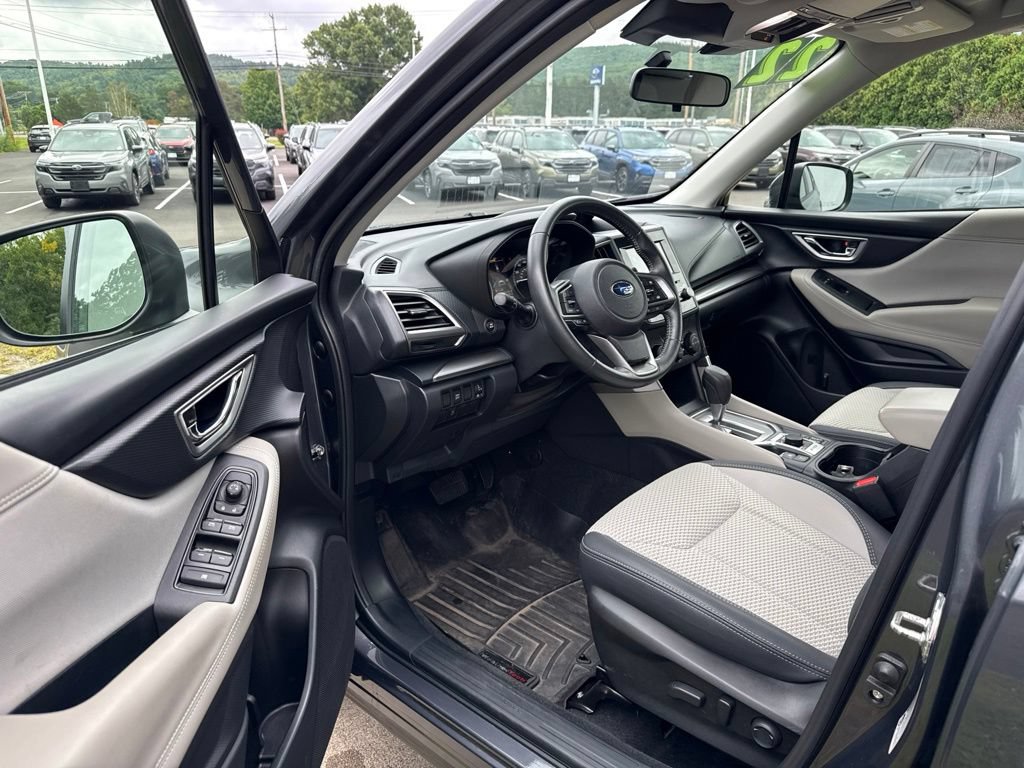 Used 2022 Subaru Forester Premium AWD/4WD image 20