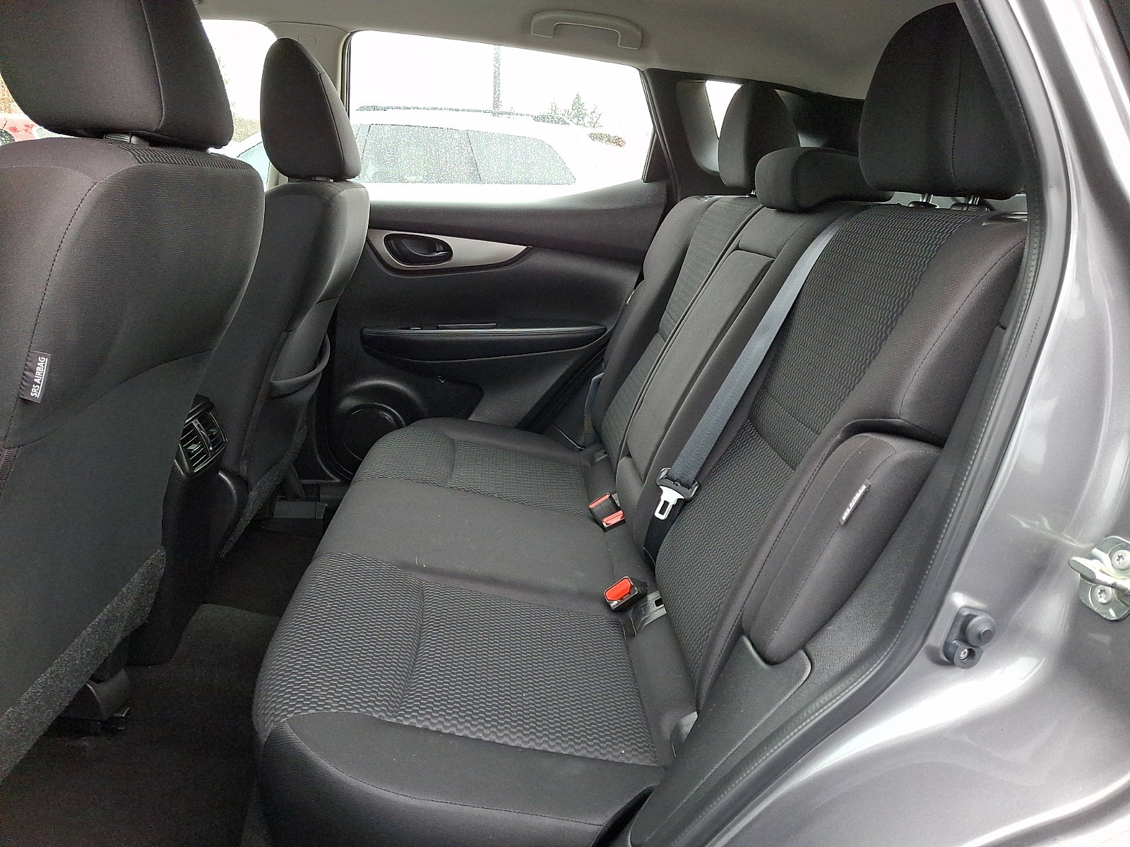 Used 2020 Nissan Rogue Sport S image 10