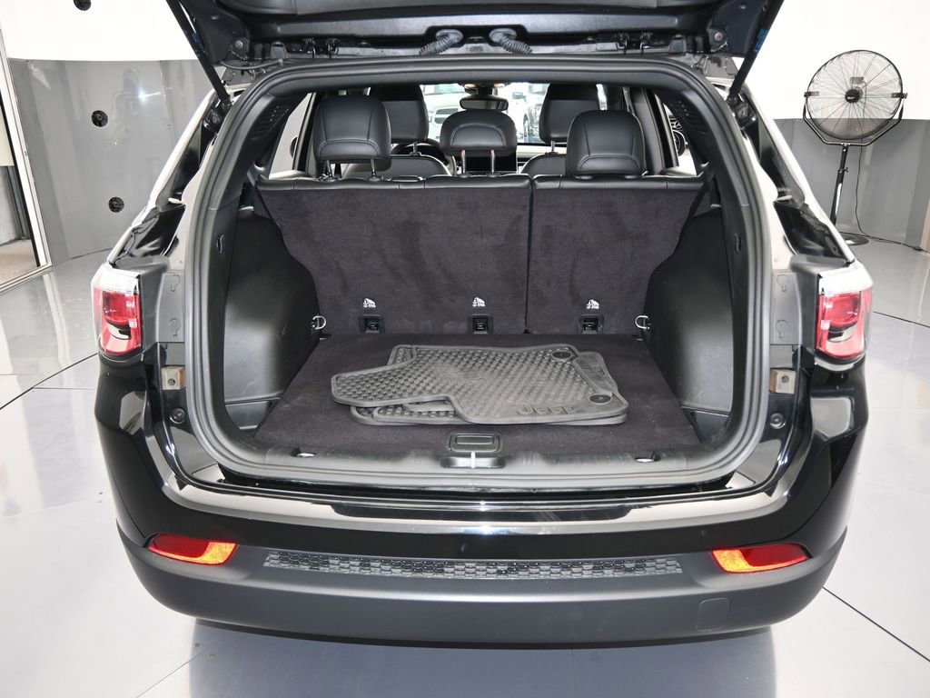 Used 2024 Jeep Compass Latitude image 37