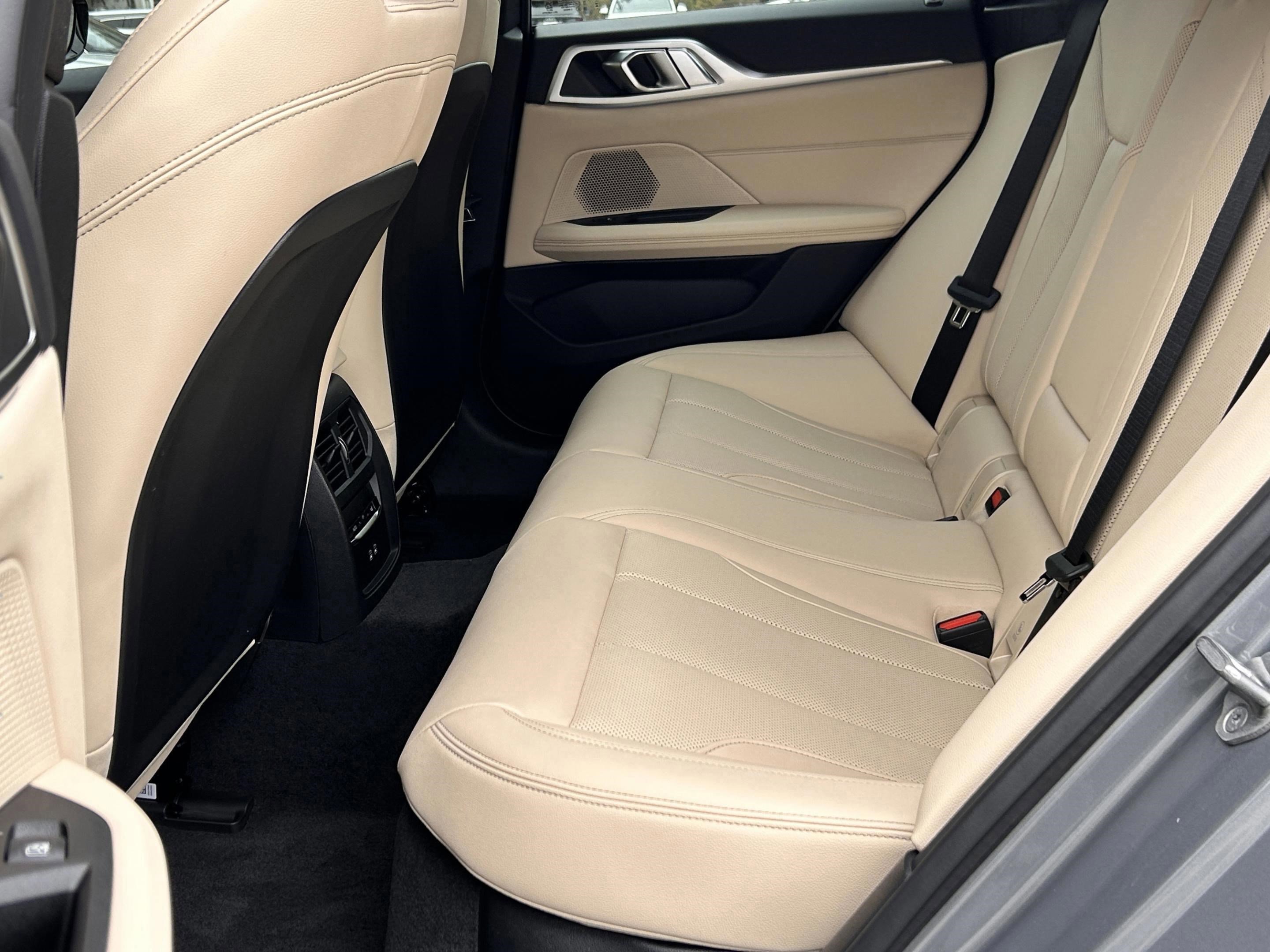 Used 2026 BMW i4 eDrive40 w/ Parking Assistance Package image 17