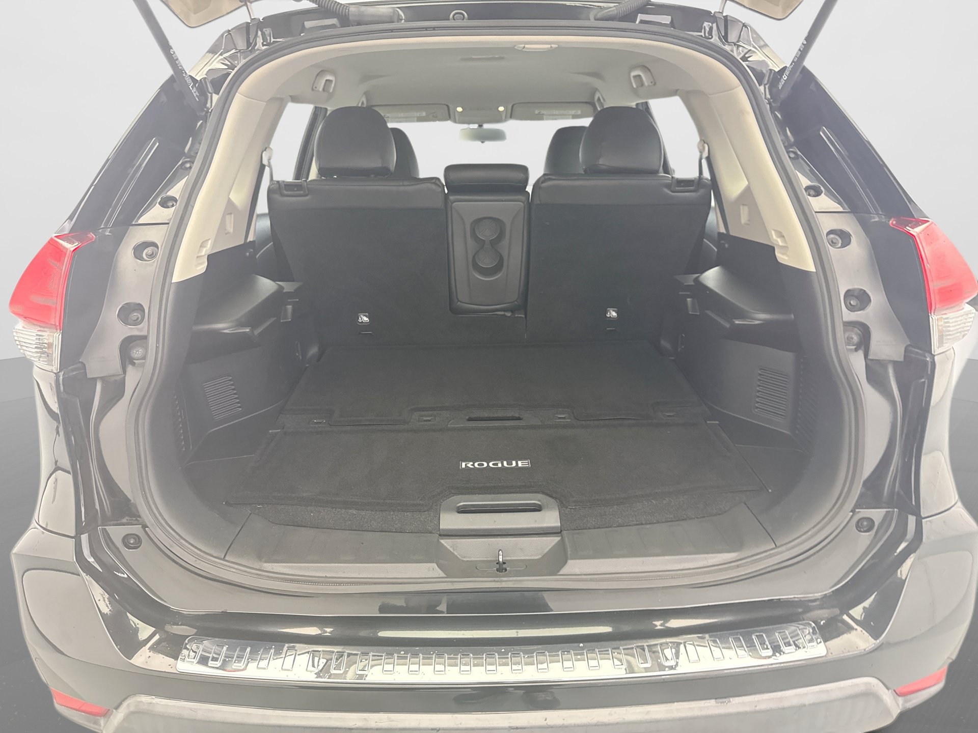 Used 2017 Nissan Rogue S AWD/4WD image 19