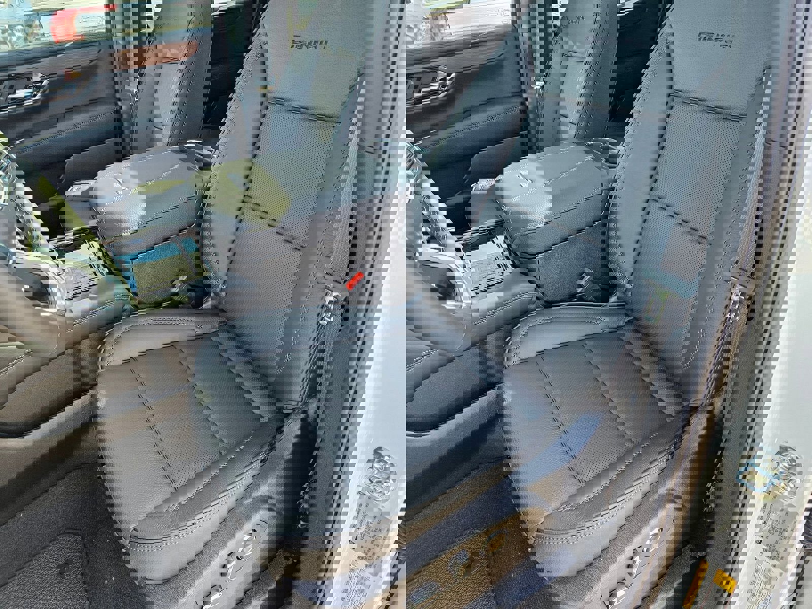 New 2026 GMC Yukon XL Denali w/ Sun & Power Step Package image 23