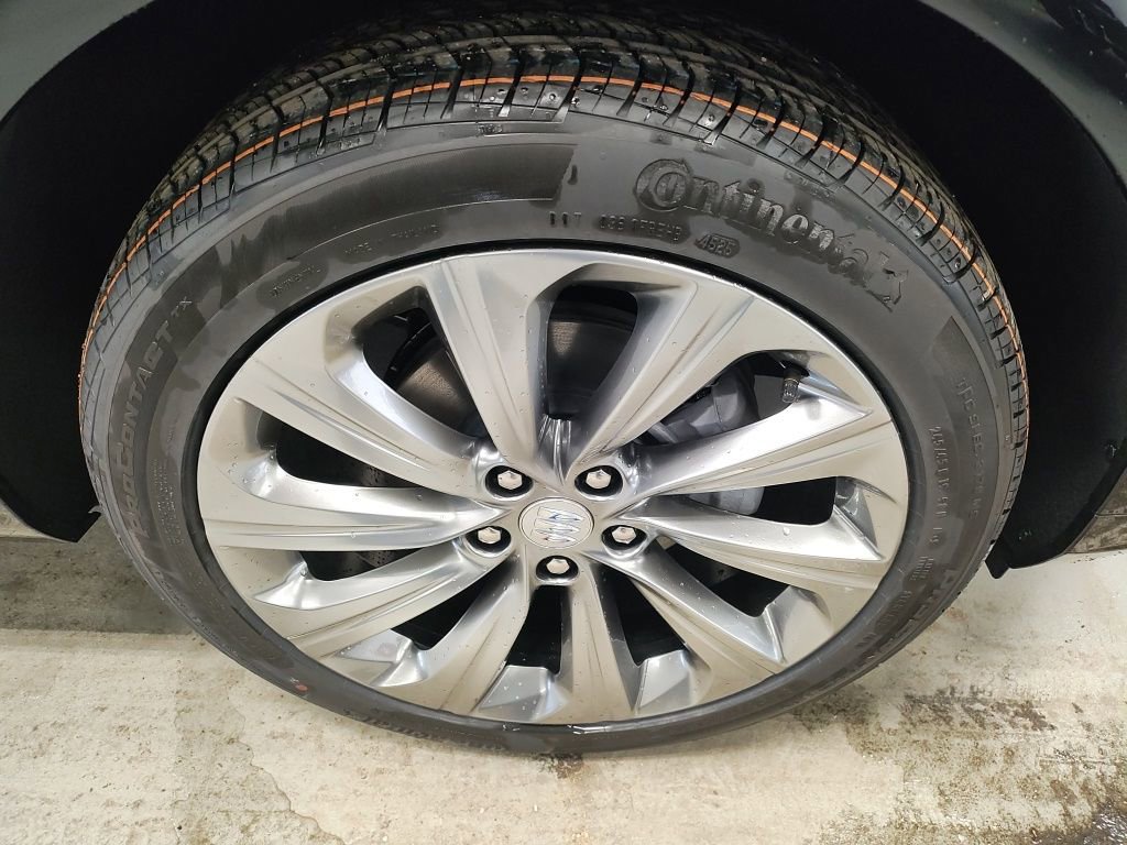 New 2026 Buick Envista Avenir FWD image 4