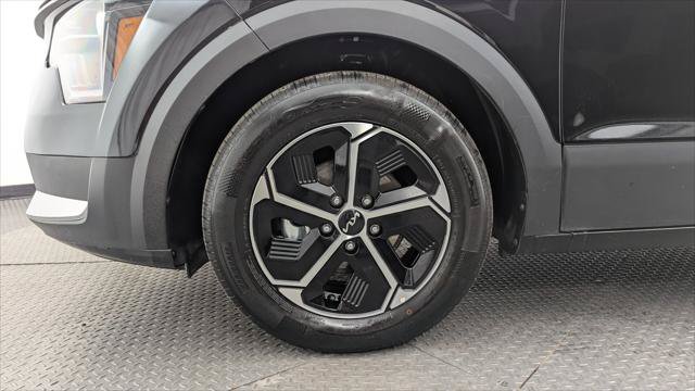 Used 2026 Kia Niro LX FWD image 28