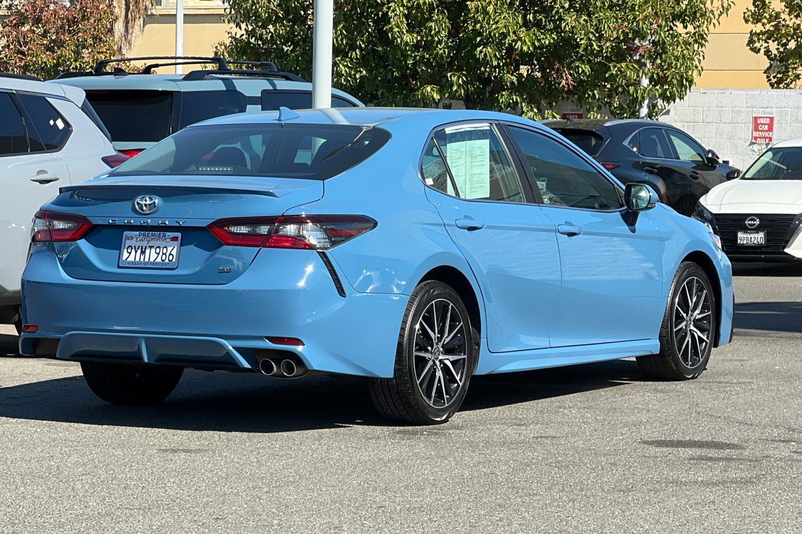 Used 2024 Toyota Camry SE FWD image 4