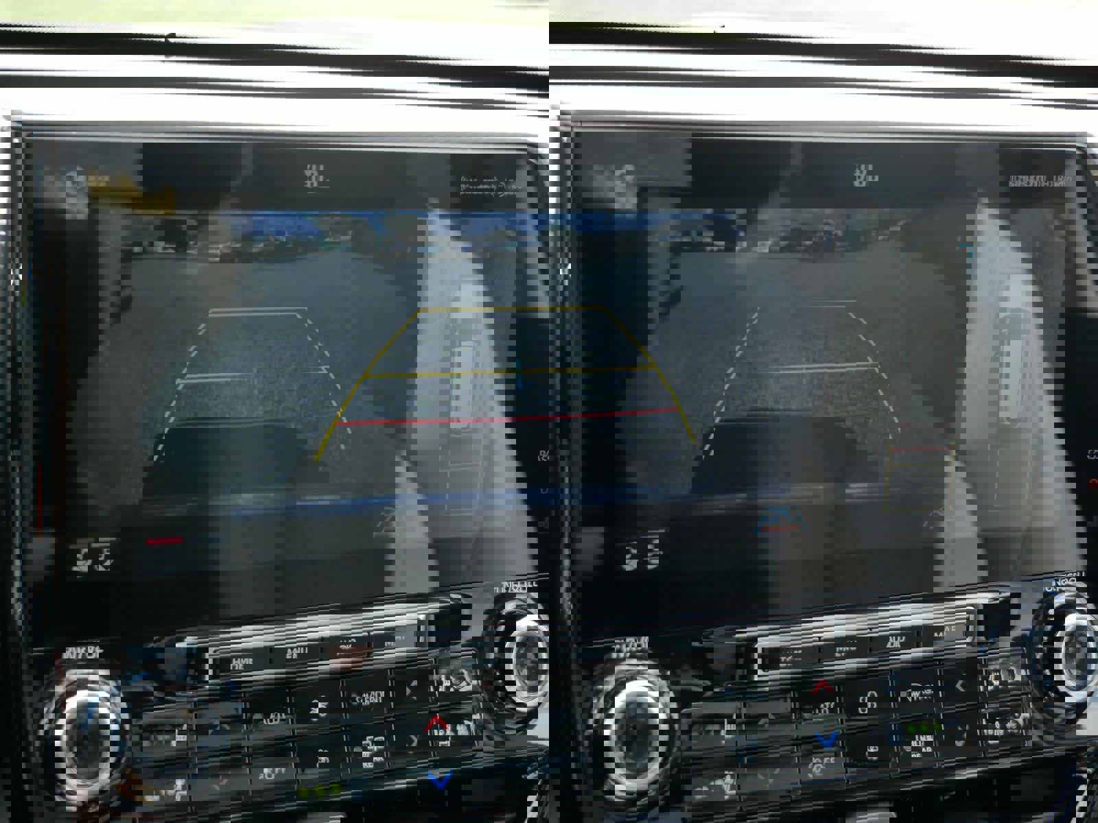 Used 2020 Toyota Highlander Platinum image 30