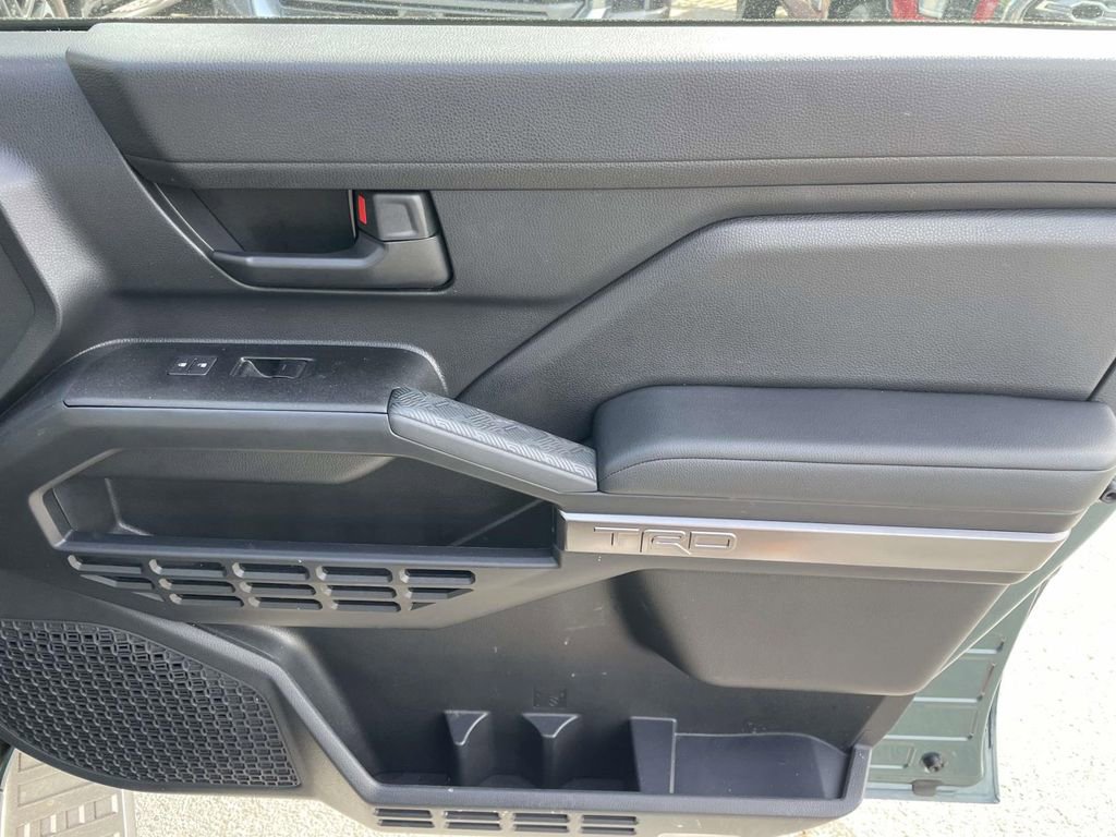 Used 2025 Toyota 4Runner TRD Off-Road image 44