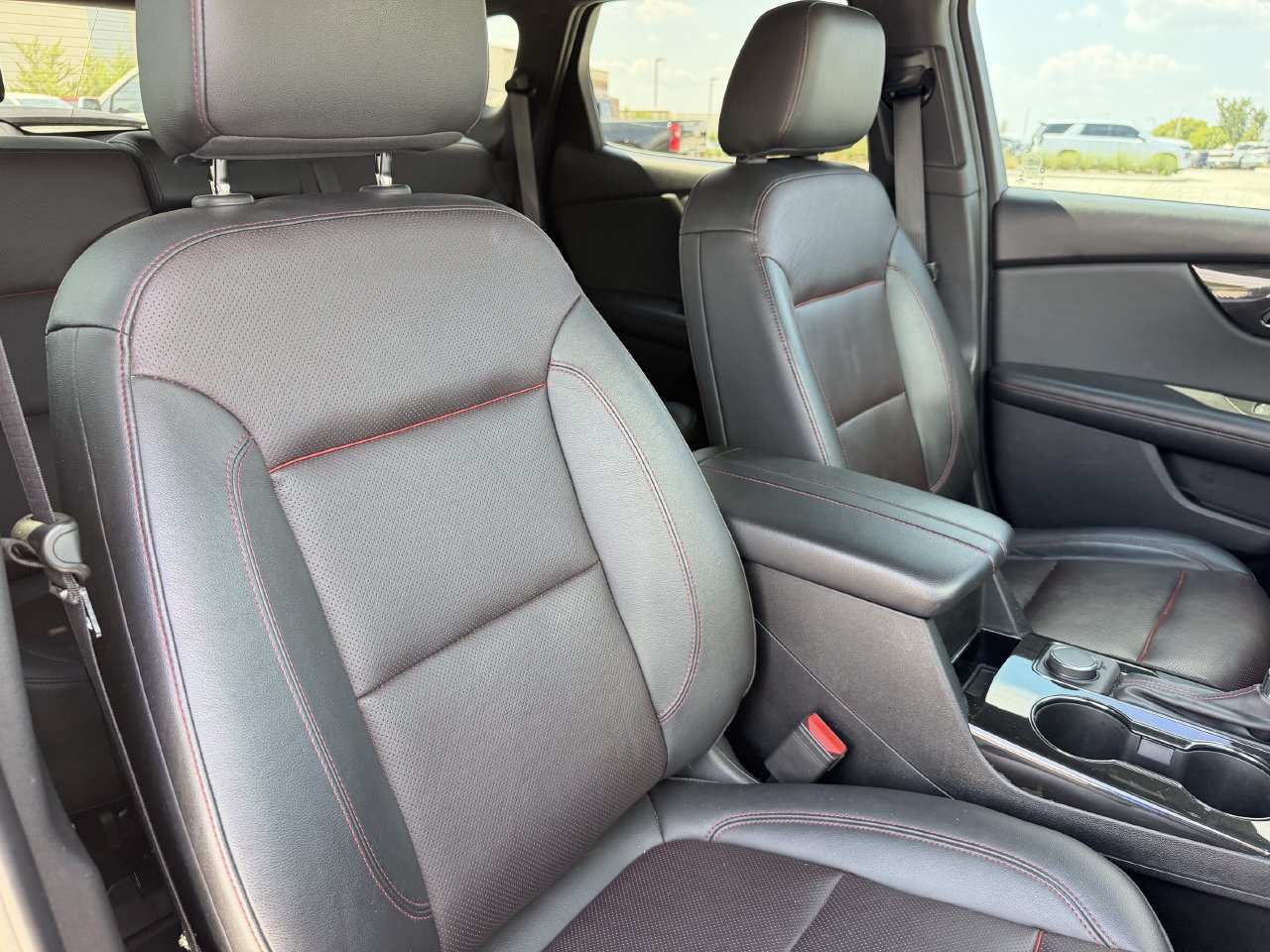 Used 2019 Chevrolet Blazer RS FWD image 25