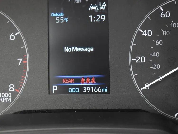 Used 2025 Toyota Corolla LE image 28