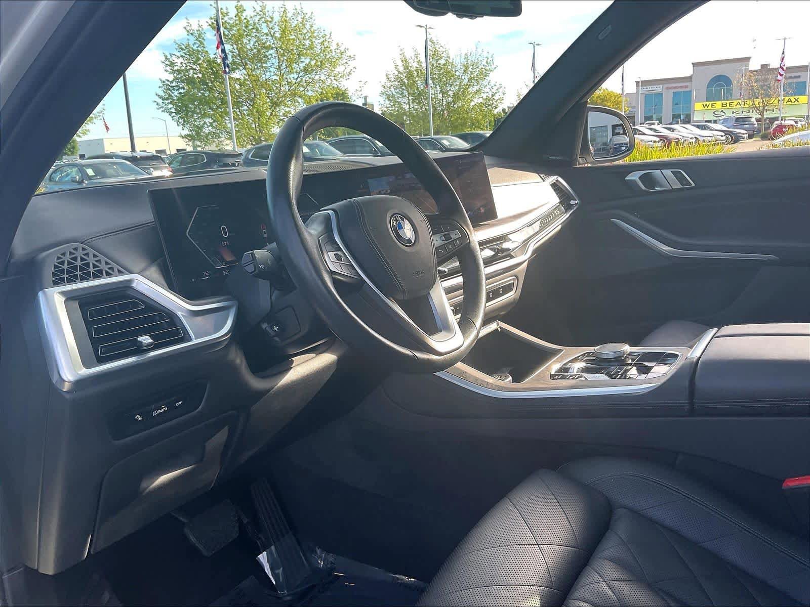 Used 2024 BMW X5 sDrive40i RWD image 17