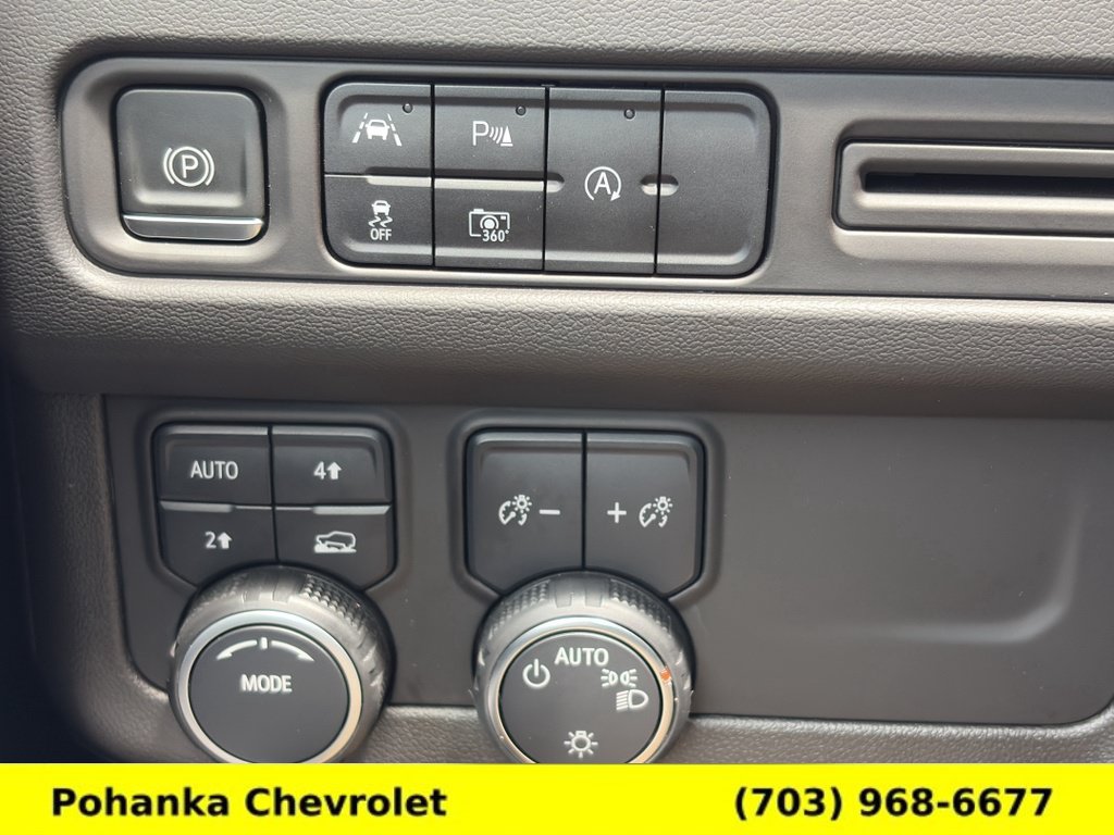 Used 2023 Chevrolet Tahoe LT w/ Luxury Package AWD/4WD image 12
