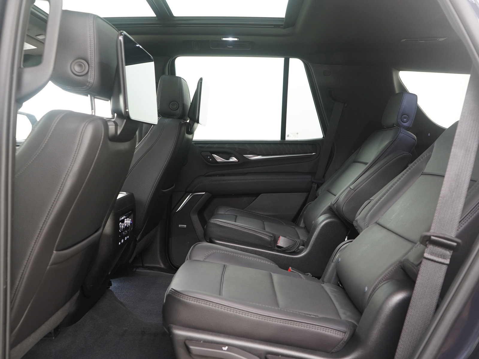 Used 2023 GMC Yukon Denali image 22