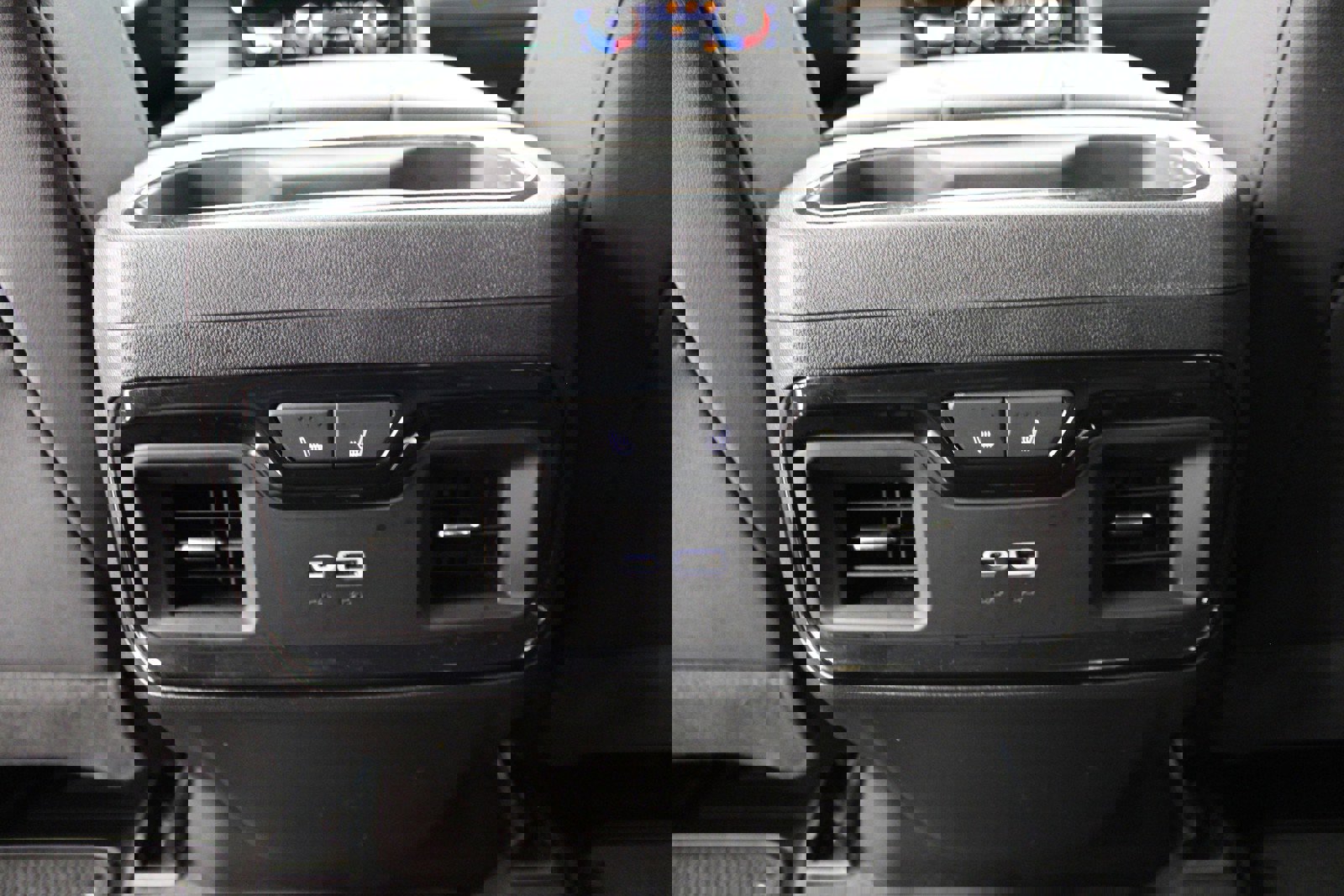 Used 2024 GMC Sierra 1500 AT4 w/ Technology Package image 44